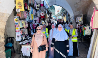 الآلاف في مهرجان القدس للتسوّق الذي نظمته جمعية الأقصى ومؤسسة مسلمات- الحركة الإسلامية